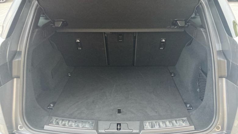 Land Rover Range Rover Evoque 2.0 D200 R-Dynamic SE 5dr Auto Diesel Hatchback